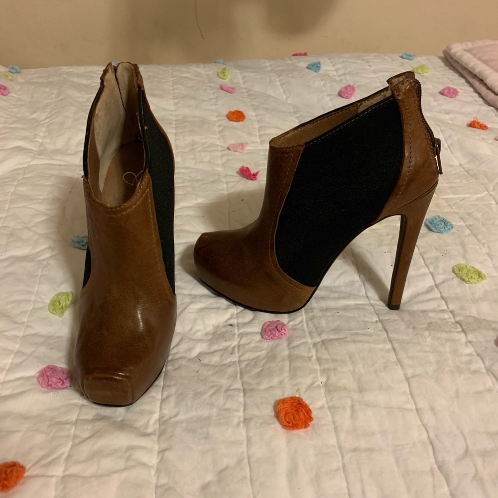 Jessica Simpson boots